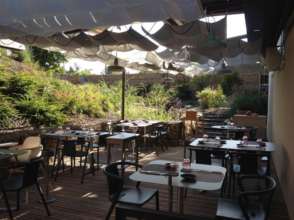 Aux Terrasses Hotel Tournus Exterior photo