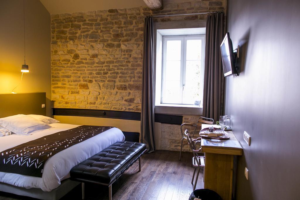 Aux Terrasses Hotel Tournus Room photo